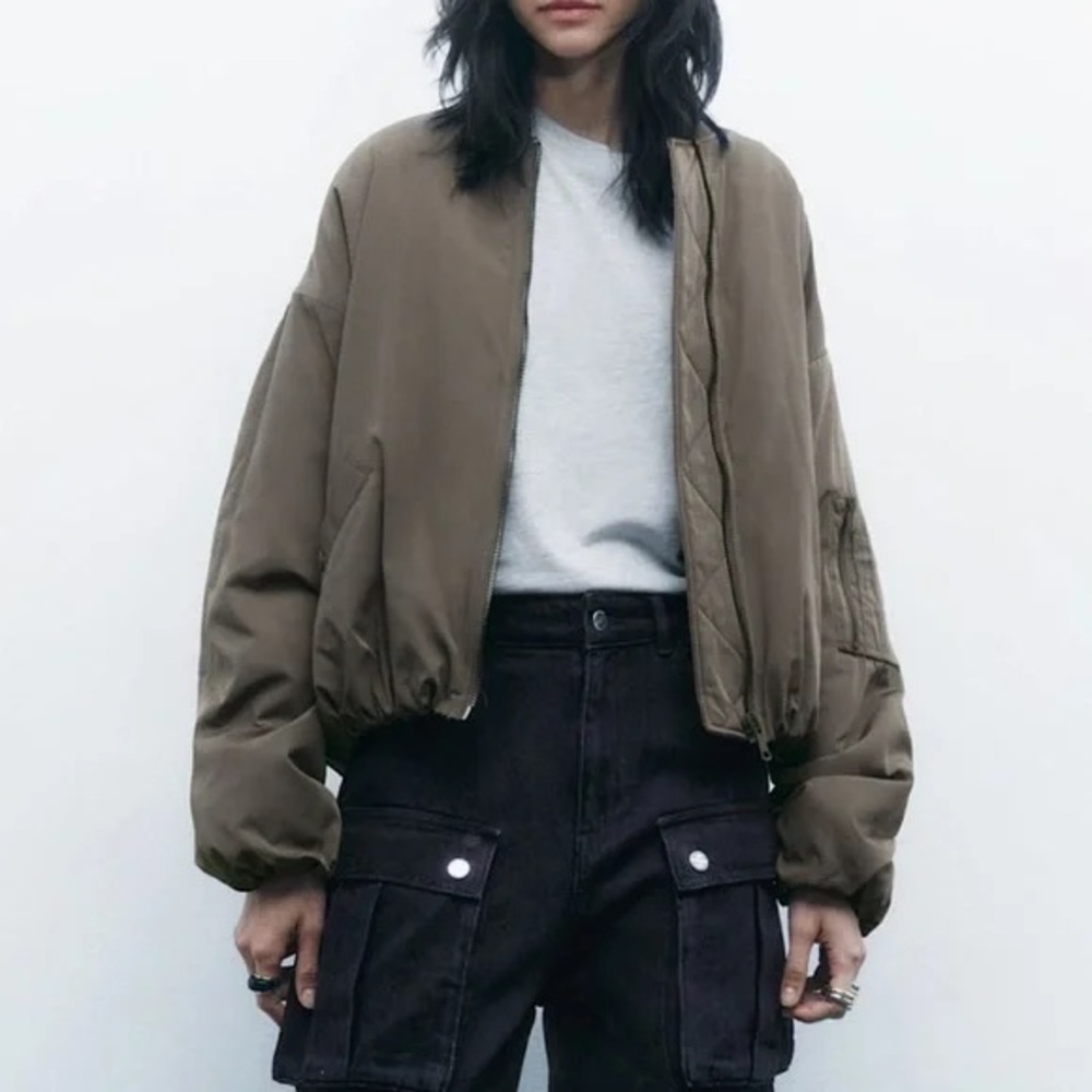 NWT Zara Oversized Bomber Jacket sz L. Never worn. Sold out.